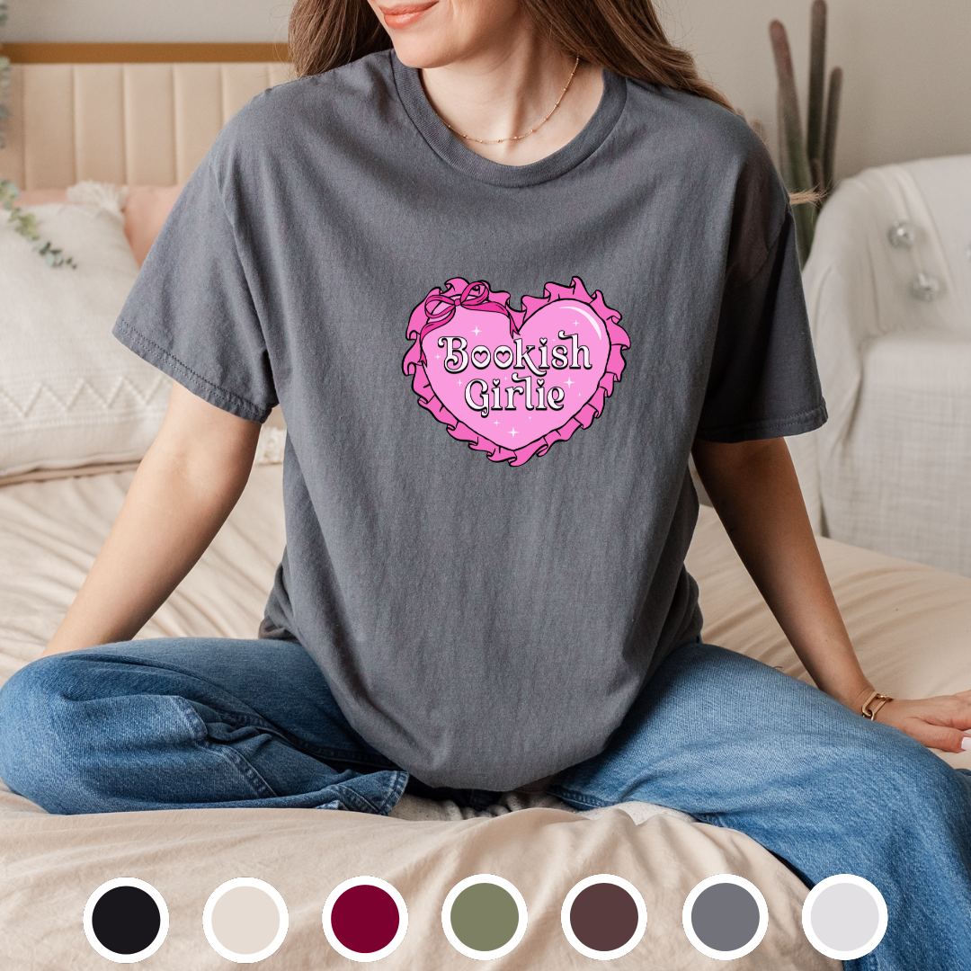 Bookish Girlie - Tee